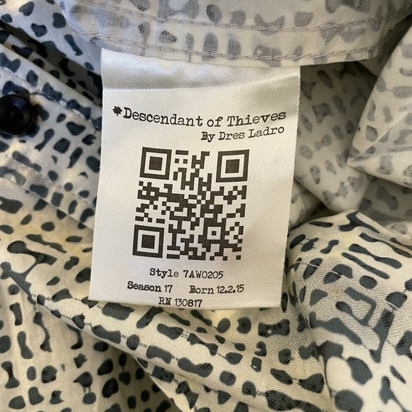 Descendant of Thieves Limited Edition Shirt XL Dot Print Short Sleeve Art Rare - Picture 14 of 16